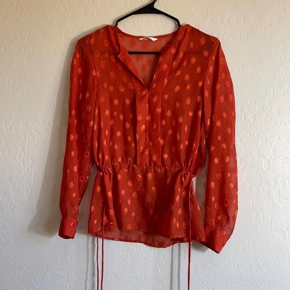 H&M woman’s medium red long sleeve blouse with tie cinched waist & polka dots - Picture 2 of 8
